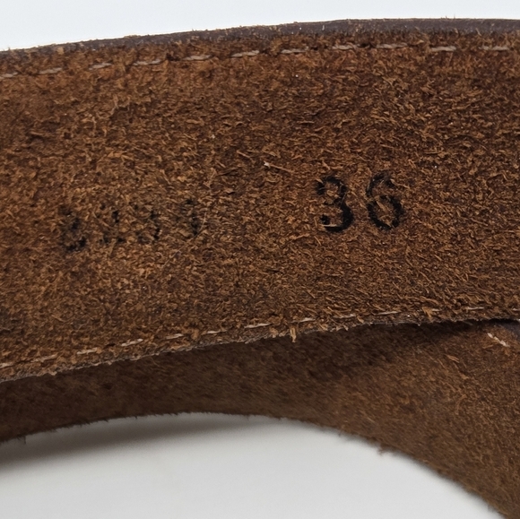 EDDIE BAUER BROWN LEATHER BELT BRASS BUCKLE TWISTED STITCHES MEN SIZE 36 WESTERN - Picture 6 of 15